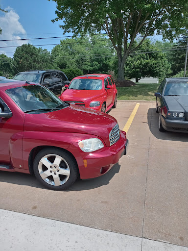 American Restaurant «Swensons (North Akron) Drive-In Restaurants», reviews and photos, 658 E Cuyahoga Falls Ave, Akron, OH 44310, USA