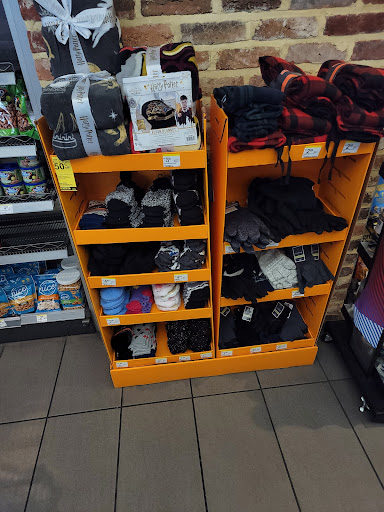 Convenience Store «Walgreens», reviews and photos, 801 7th St NW, Washington, DC 20001, USA