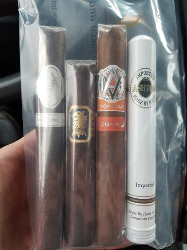 Tobacco Shop «Tobacco Grove», reviews and photos, 8069 Wedgewood Ln N, Maple Grove, MN 55369, USA