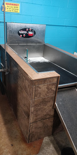 Pet Supply Store «Pet Food Plus», reviews and photos, 2819 E Hamilton Ave, Eau Claire, WI 54701, USA