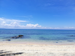 Photo de Pili Beach avec un rivage spacieux