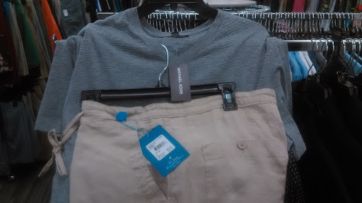 Department Store «Nordstrom Rack Lake Brandon Plaza», reviews and photos, 11201 Causeway Blvd, Brandon, FL 33511, USA