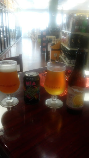 Liquor Store «Beach Liquors», reviews and photos, 1257 Airport Rd, Destin, FL 32541, USA