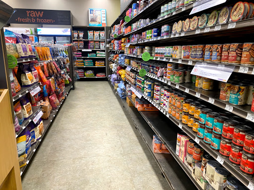 Pet Supply Store «Unleashed by Petco», reviews and photos, 520 S 23rd St, Philadelphia, PA 19146, USA