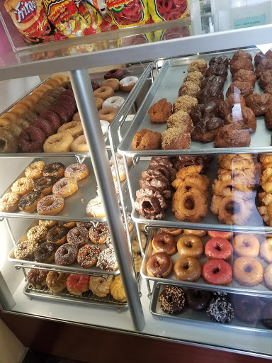 Donut Shop «Tasty Donuts and Cafe», reviews and photos, 8205 Santa Monica Blvd, West Hollywood, CA 90046, USA