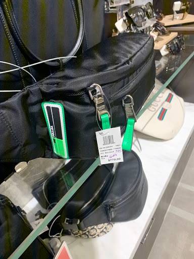 Department Store «Halls Kansas City», reviews and photos, 2450 Grand Blvd #333, Kansas City, MO 64108, USA