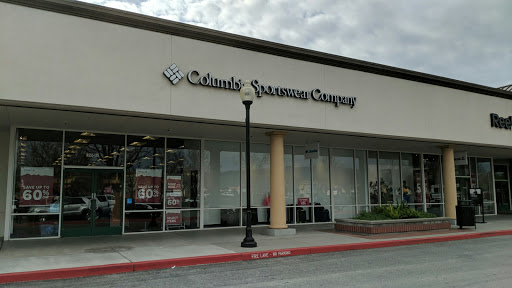 Columbia Sportswear Store - Gilroy, CA, 681 Leavesley Rd d135, Gilroy, CA 95020, USA, 