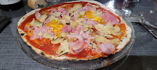 Plats et boissons du Pizzeria Le Caveau à Baume-les-Dames - n°5