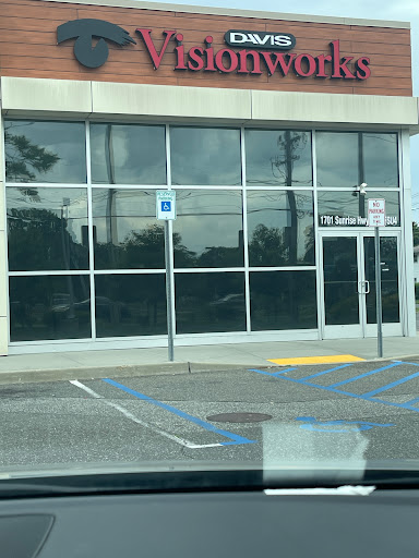 Davis Visionworks - Near South Shore Mall, 1701 Sunrise Hwy Unit FSU4, Bay Shore, NY 11706, USA, 