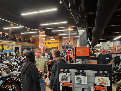 Harley-Davidson Dealer «Harley-Davidson of Staten Island», reviews and photos, 442 Bay St, Staten Island, NY 10304, USA