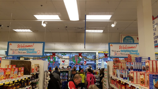 Grocery Store «ShopRite of Commerce St.-Stamford, CT», reviews and photos, 1990 W Main St, Stamford, CT 06902, USA