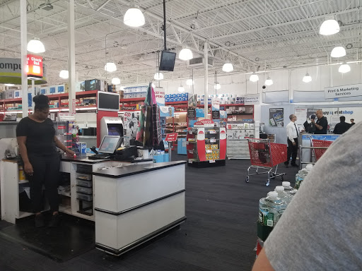 Office Supply Store «Staples», reviews and photos, 613 Washington Blvd, Jersey City, NJ 07310, USA