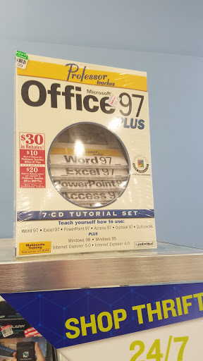 Thrift Store «Goodwill - Roseville, MN - Cleveland Avenue», reviews and photos, 2500 Cleveland Ave N, Roseville, MN 55113, USA