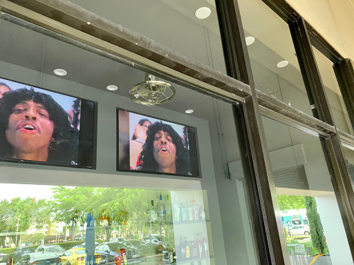 Night Club «Hunters Nightclub Fort Lauderdale», reviews and photos, 2232 Wilton Dr, Fort Lauderdale, FL 33305, USA