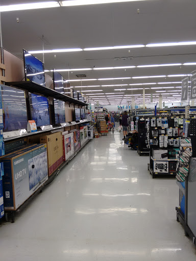 Discount Store «Walmart», reviews and photos, 1155 Airport Park Blvd, Ukiah, CA 95482, USA
