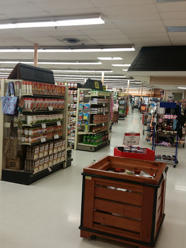 Grocery Store «Red Front Supermarket, Inc», reviews and photos, 677 Chicago Ave, Harrisonburg, VA 22802, USA
