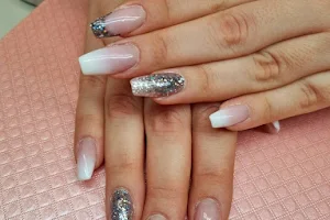 Happy Nails Heidenheim image