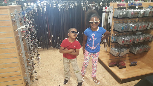 Clothing Store «K&G Fashion Superstore», reviews and photos, 7175 W Cermak Rd, Berwyn, IL 60402, USA