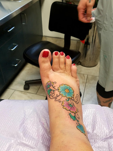 Tattoo Shop «Electric Dragonland», reviews and photos, 923 Mainstreet, Hopkins, MN 55343, USA