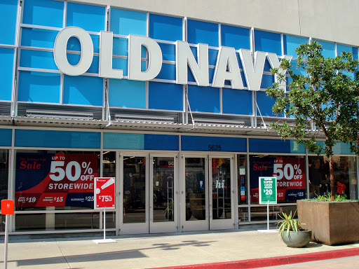 Clothing Store «Old Navy», reviews and photos, 5625 Bay St, Emeryville, CA 94608, USA