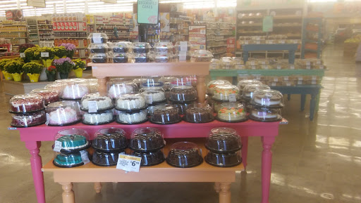 Supermarket «Save Mart Supermarkets», reviews and photos, 900 W Henderson Ave, Porterville, CA 93257, USA