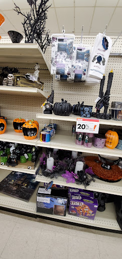 Discount Store «Big Lots», reviews and photos, 16100 E 10 Mile Rd, Eastpointe, MI 48021, USA