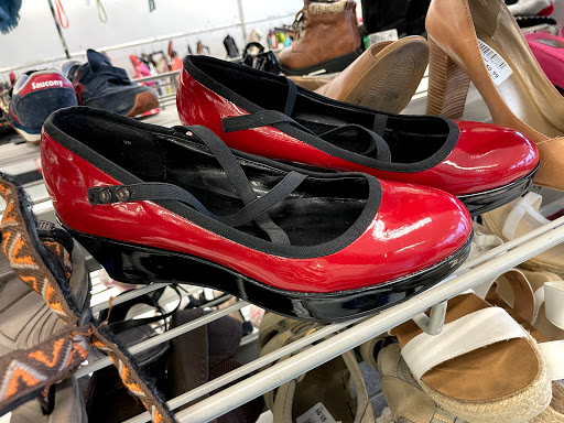 Thrift Store «Goodwill Industries of Middle Tennessee», reviews and photos, 1220 Huntsville Hwy, Fayetteville, TN 37334, USA