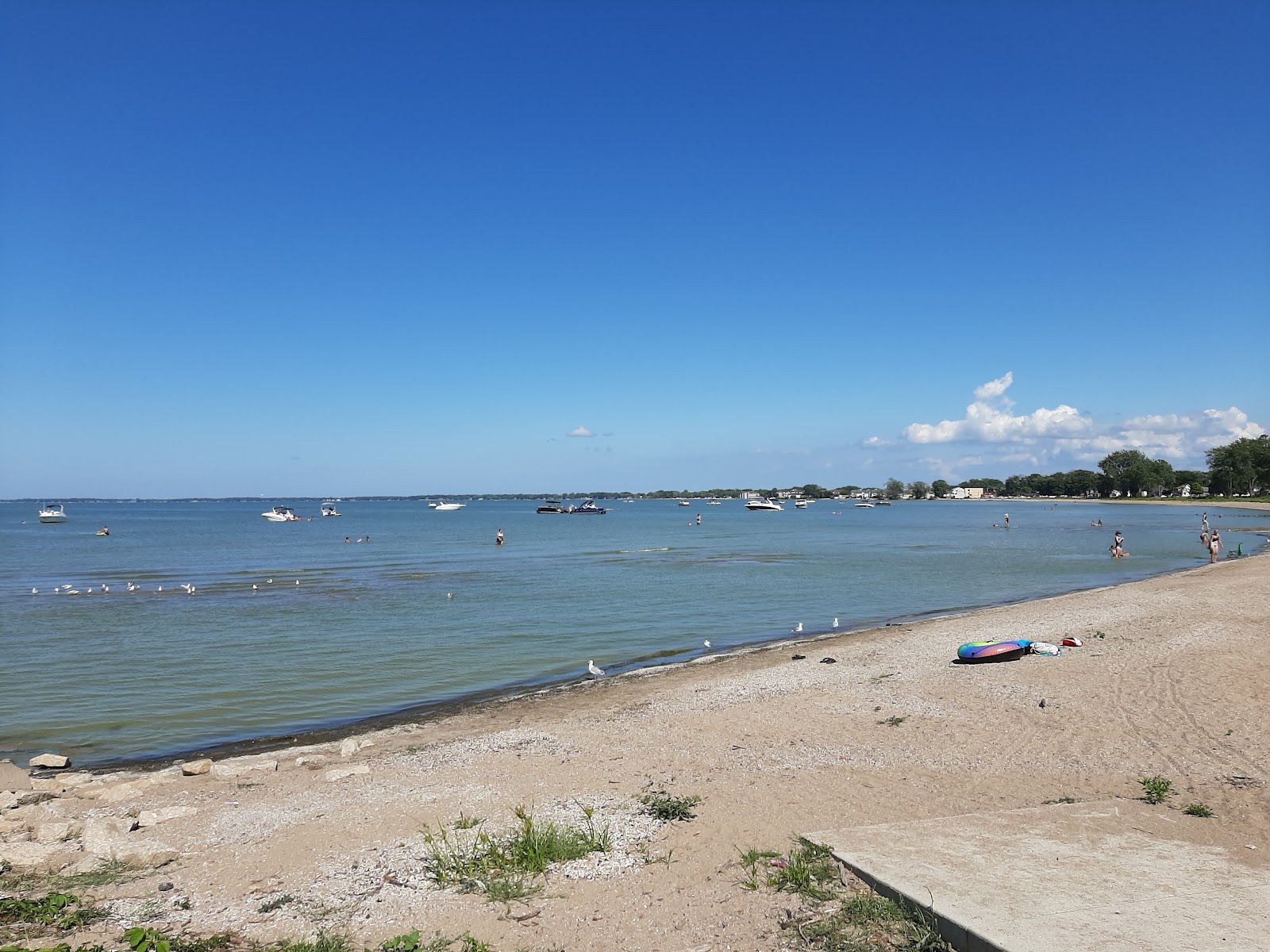 Foto von Waterworks Park Beach mit beiger sand Oberfläche