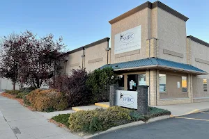 SMRC Physical Therapy and Chiropractic image
