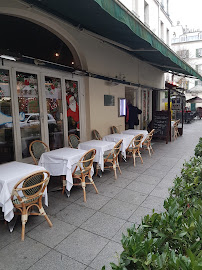 Atmosphère du Restaurant italien Piccolo Mondo à Neuilly-sur-Seine - n°11