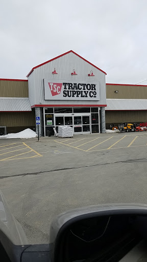 Home Improvement Store «Tractor Supply Co.», reviews and photos, 337 North St, Houlton, ME 04730, USA