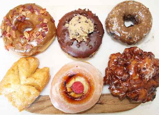 Donut Shop «BoSa Donuts», reviews and photos, 155 E Williams Field Rd, Gilbert, AZ 85295, USA