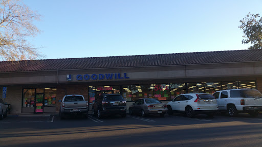Thrift Store «Goodwill Retail Store & Donation Center», reviews and photos, 530 E Los Angeles Ave, Simi Valley, CA 93065, USA