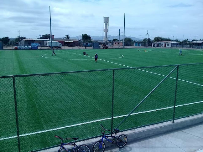 Opiniones de Cancha Sintetica de Futbol Comuna Pechiche Chanduy en Chanduy - Campo de fútbol