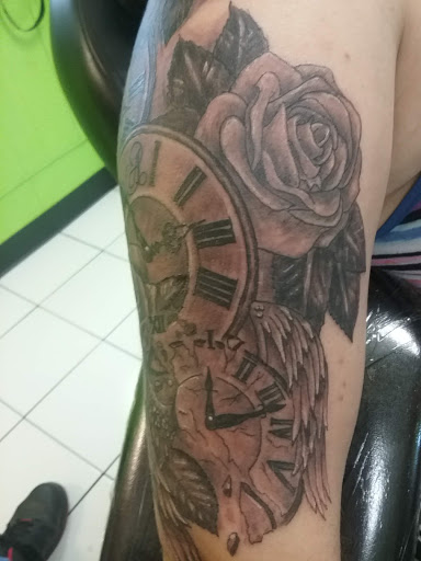 Explore daughter father tattoo ideas, creative tattoo ideas in Walla Walla, available at Tatmandu