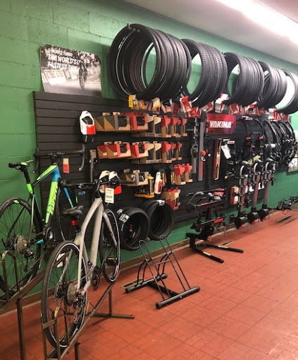 Bicycle Store «Lucky Brake Bicycles», reviews and photos, 470 W Virginia St, Crystal Lake, IL 60014, USA