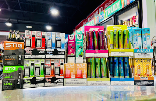 Tobacco Shop «Tobacco Express & Liquor», reviews and photos, 7 US-12, Fox Lake, IL 60020, USA