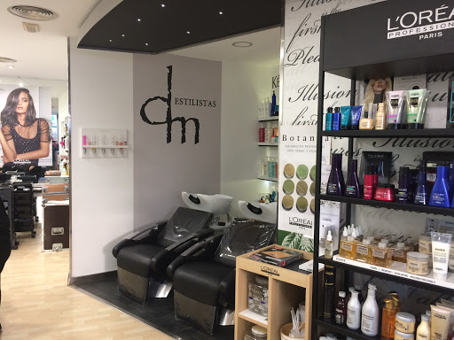Información y opiniones sobre Dm Estilistas de Zaragoza