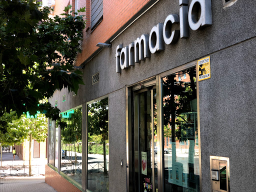 Información y opiniones sobre Acquafarma – Farmacia de Gloria de Madrid