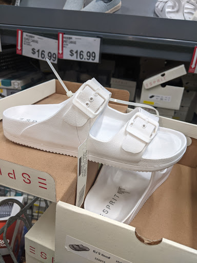 Shopping Mall «Edison Woods Shopping Center», reviews and photos, 1010 US-1, Edison, NJ 08817, USA