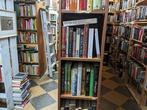 Used Book Store «Yes Books», reviews and photos, 589 Congress St, Portland, ME 04101, USA