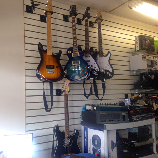 Pawn Shop «Plaza Jewelry & Brokers Pawn Shop», reviews and photos, 4125 Patterson Ave, Baltimore, MD 21215, USA