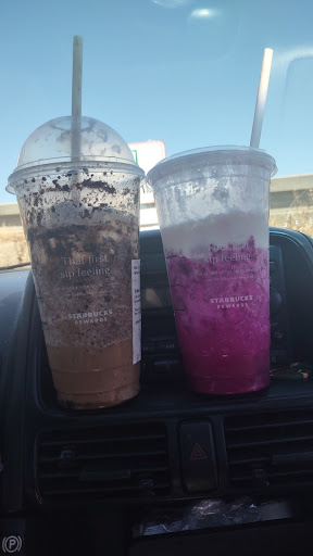 Coffee Shop «Starbucks», reviews and photos, 4055 Lake Rd, West Sacramento, CA 95691, USA