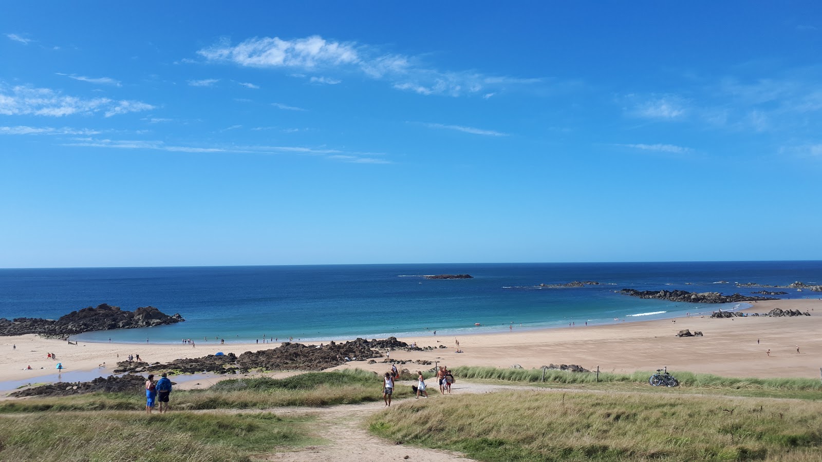 Photo of Les Greves d'en Bas with turquoise pure water surface