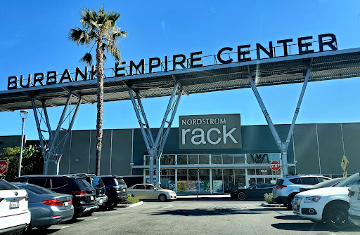 Department Store «Nordstrom Rack Burbank Empire Center», reviews and photos, 1601 N Victory Pl, Burbank, CA 91502, USA