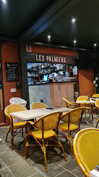 Atmosphère du Restaurant français Les Palmiers à Villefranche-sur-Mer - n°4