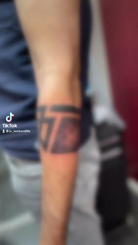 Beoordelingen van J's Tattoo in Namen - Tatoeagezaak