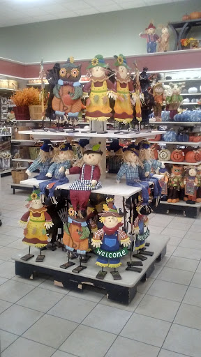 Home Goods Store «Christmas Tree Shops», reviews and photos, 955 E Lancaster Ave, Downingtown, PA 19335, USA