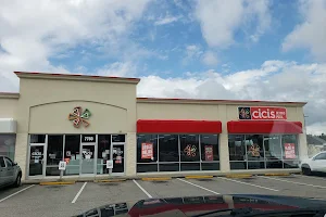 Cicis Pizza image