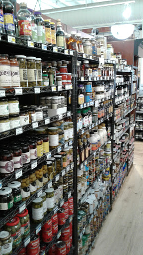 Grocery Store «Roberts Market & Liquor», reviews and photos, 3015 Woodside Rd, Redwood City, CA 94062, USA